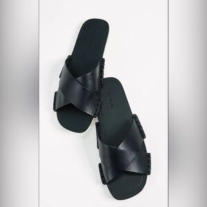 Vince Nico Black Leather Criss Cross Slide Squared Toe Flat Sandals Size 7.5